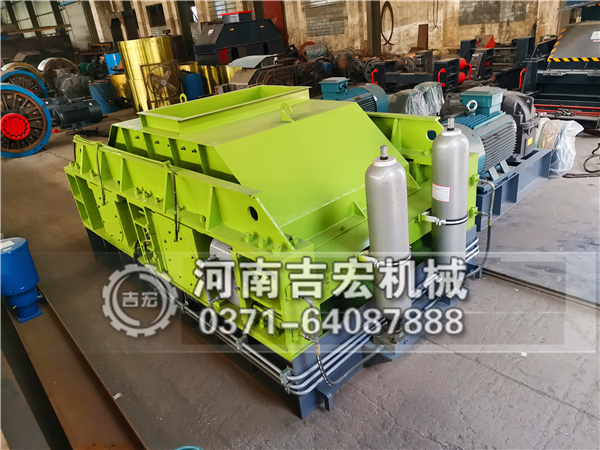 液壓對輥制沙機