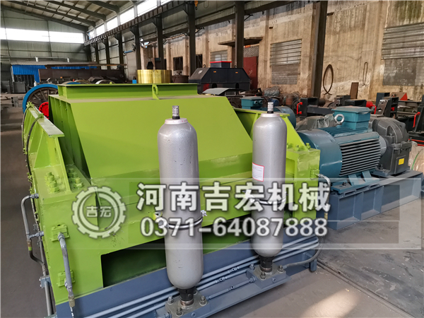 液壓對輥制沙機
